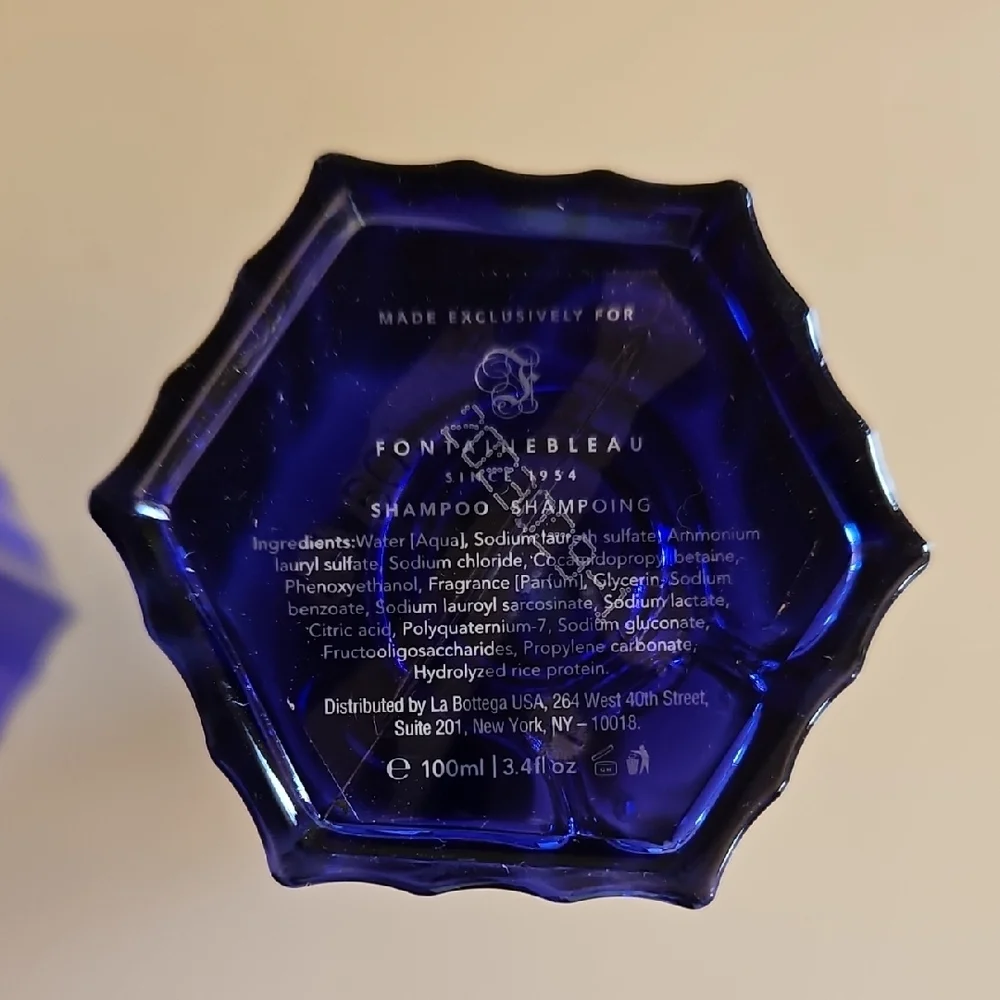 Source Unknown Blue and Gold Body Wash Collection - Picture 9 of 10